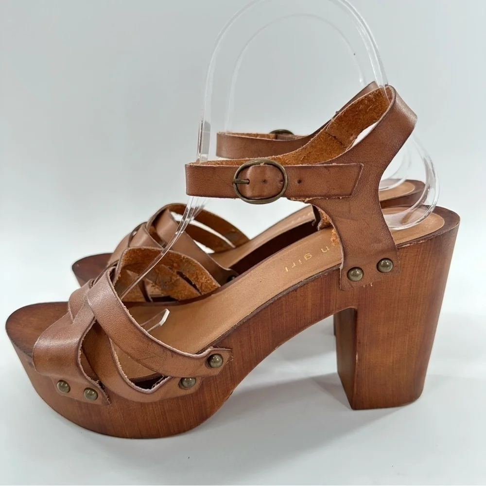 Madden girl womens sandals size 9 G-Nora brown faux leather chunky platforms